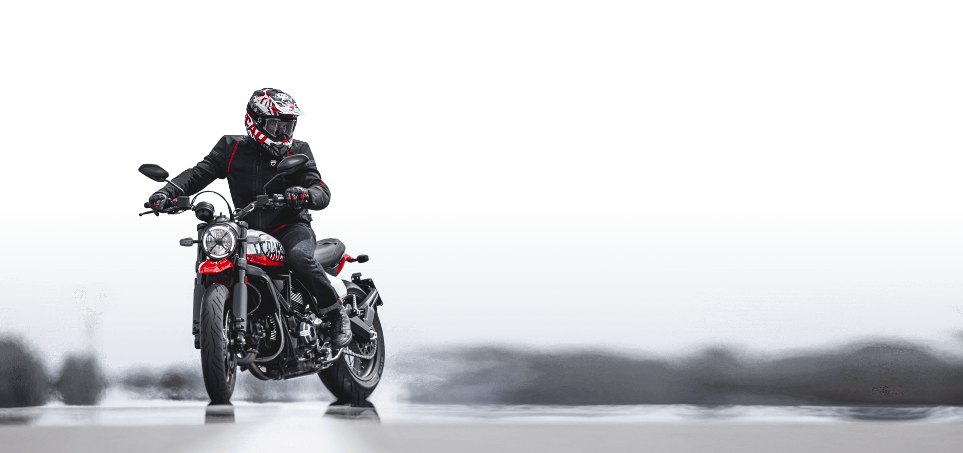 scrambler-ducati-urban-motard-dynamic-video-desktop